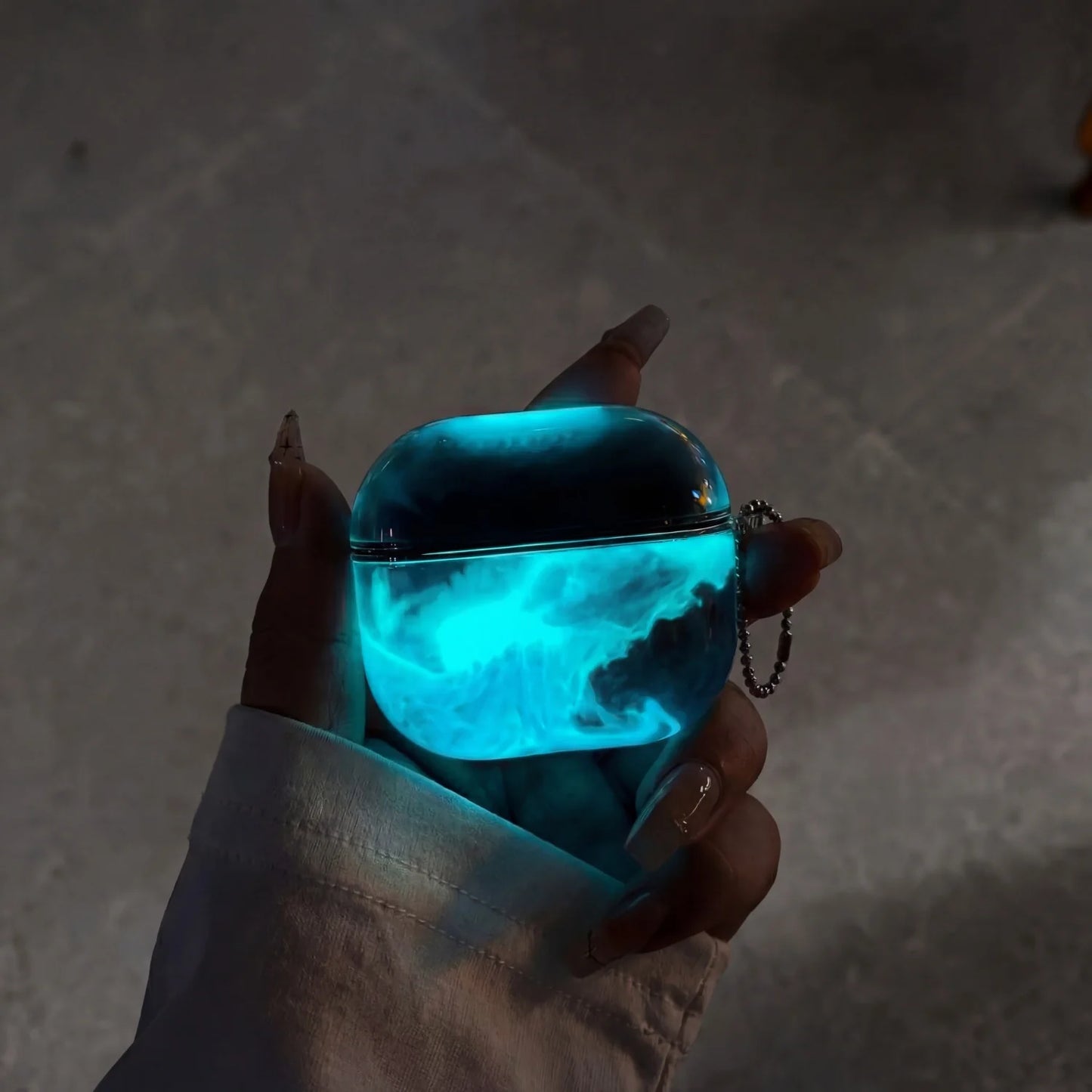 AuroraCase – Funda Luminosa | Brilla en la Oscuridad
